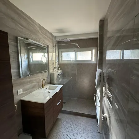 3 Pieces Vue Et Acces Plages, Proche Monaco Appartement