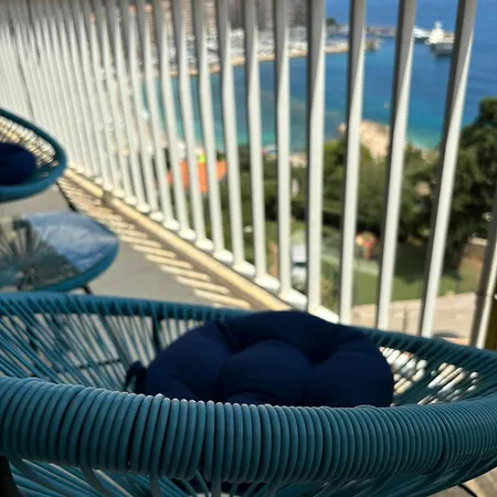 3 Pieces Vue Et Acces Plages, Proche Monaco Apartment